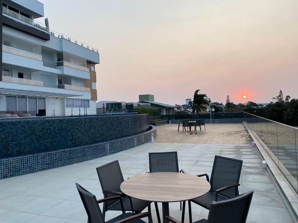Apartment Design Com Piscina E Vista Espetacular Florianopolis